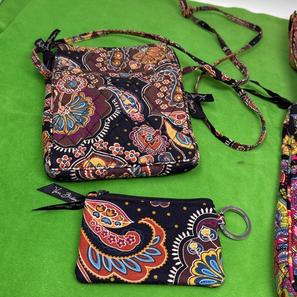 2 Vera Bradley hipster hippy crossbody bags and one wristlet - Picture 5 of 13